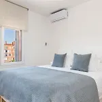 Idyllic Apartment In Bcn Beach