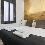 New Listing Duplex Near The Beach Barceloneta