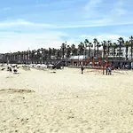 New Listing Duplex Near The Beach Barceloneta