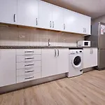 Classbedroom Park Gueell Apartment