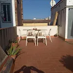 ApartEasy - Central Gracia Apartments