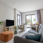 Limehome Barcelona Rector Triado