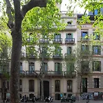 The Barcelona Centric Apt By Maison Pinata