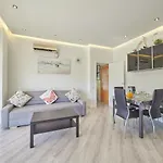 Unique Cozy Scenic Penthouse