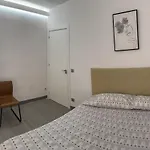 Bright Rooms Near Plaza Espana