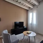 Luxury 2Br Central Location