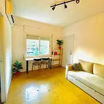 Private Room Close To The Beach!