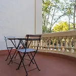 Leevin Student Barcelona