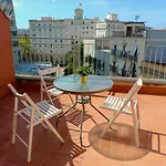 By Paseo De Colon Apartment