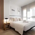 Cozy Apartment Les Corts