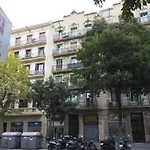 Bright & Spacious Family Flat In Central Barcelona
