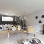 Letsgo Diagonal Avenue Apartment