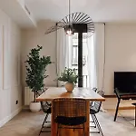 Gran vía Classic Apartment