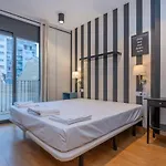 2 Bedroom With Balcony In Eixample 1-1