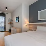 Modern And Bright Apartment In Eixample 1-3