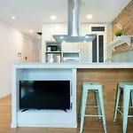 Bright And Cozy Flat In The Heart Of The City