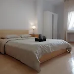 Bright Private Double Room City Center Metro L-1 Urgell L-5 Hospital Clinic