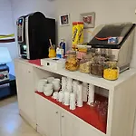 Hostal Aslyp 114