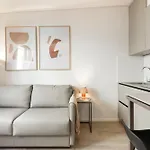 Bcn Town Apartments Born