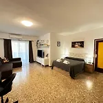 Rooms Sepulveda
