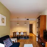 Comfortable 4 Rooms 2Bath W Balcony