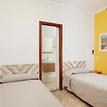 Hostal Santa Ana