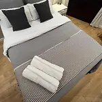 The Room Gotico