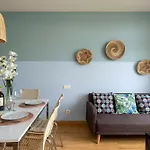Duplex Fira Bcn And 15\' From Bcn City Center With Pool