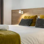 Chic And Modern Apartments In Gracia