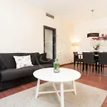 Wonderful Apartment Near Sagrada Familia