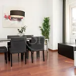 Wonderful Apartment Near Sagrada Familia