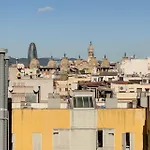 Oasis Suites Near Picasso Museum