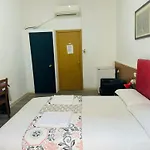 Hostal Mont Thabor