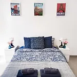Private Rooms In Heart Of Barcelona