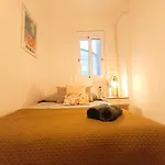 Private Rooms In Heart Of Barcelona