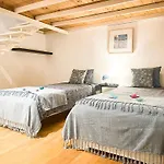 Private Rooms In Born - Barcelona
