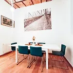 Private Rooms In Born - Barcelona