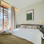 Oasis Suites Downtown Barcelona