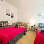 Bcn Private Rooms - Ronda Universidad