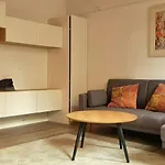 Sant Antoni 4 - Downtown Barcelona. Modern