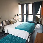 Hotel Lincoln Lounge
