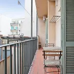Beautiful Apartment In Las Ramblas Barcelona 6Pax