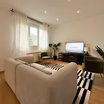 Stay U-Nique Apartment Putxet