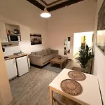 Barcelona Central Apartments