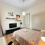 Habitaciones En La Calle Roger