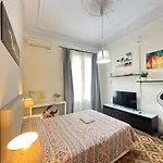 Habitaciones En La Calle Roger