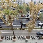Diagonal Home