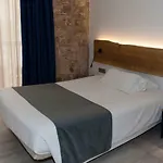 Hostal Paris