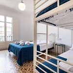 B32-Sunny And Modernist Apartment For Groups In Center