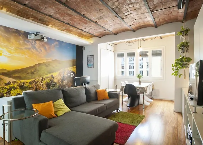 Beautiful, Bright, Spacious And Centric Loft